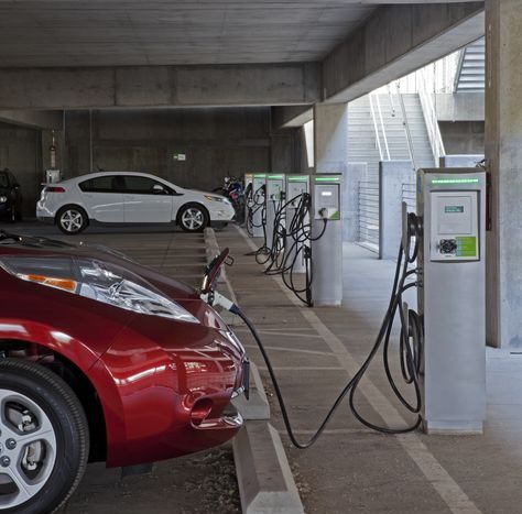 nabíjecí stanice na elektromobily